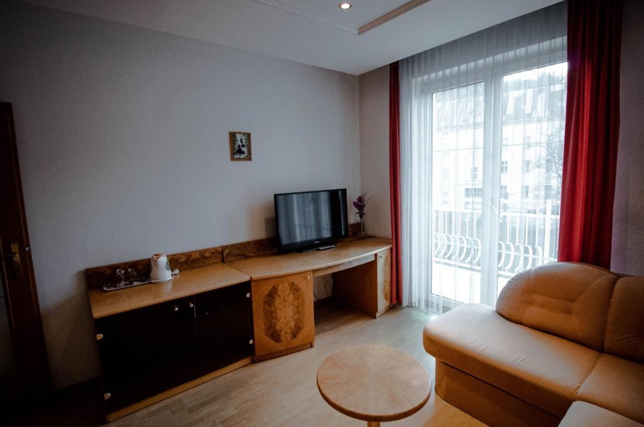 Hotel Kerling Banská Štiavnica Kültér fotó