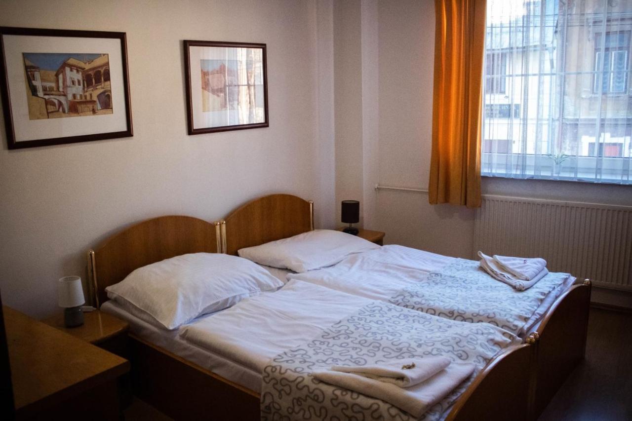 Hotel Kerling Banská Štiavnica Kültér fotó
