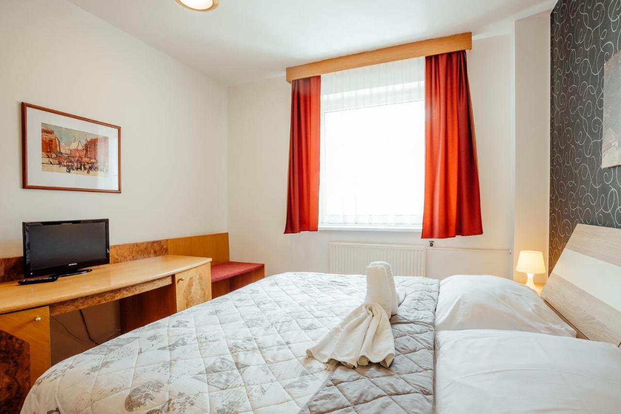 Hotel Kerling Banská Štiavnica Kültér fotó