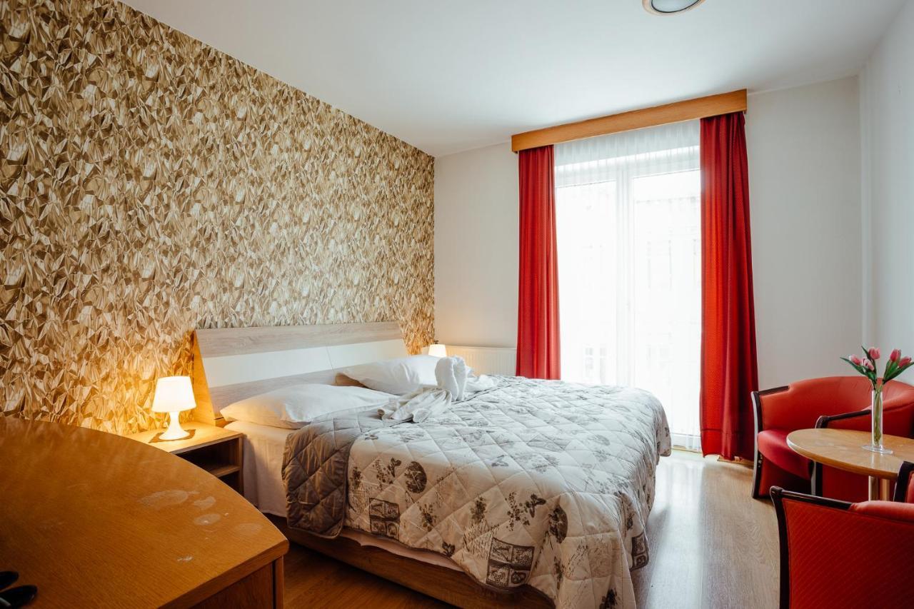 Hotel Kerling Banská Štiavnica Kültér fotó