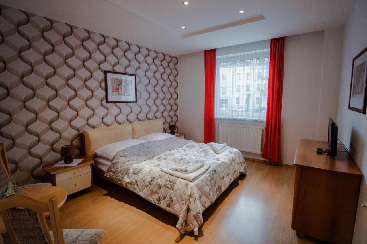 Hotel Kerling Banská Štiavnica Kültér fotó