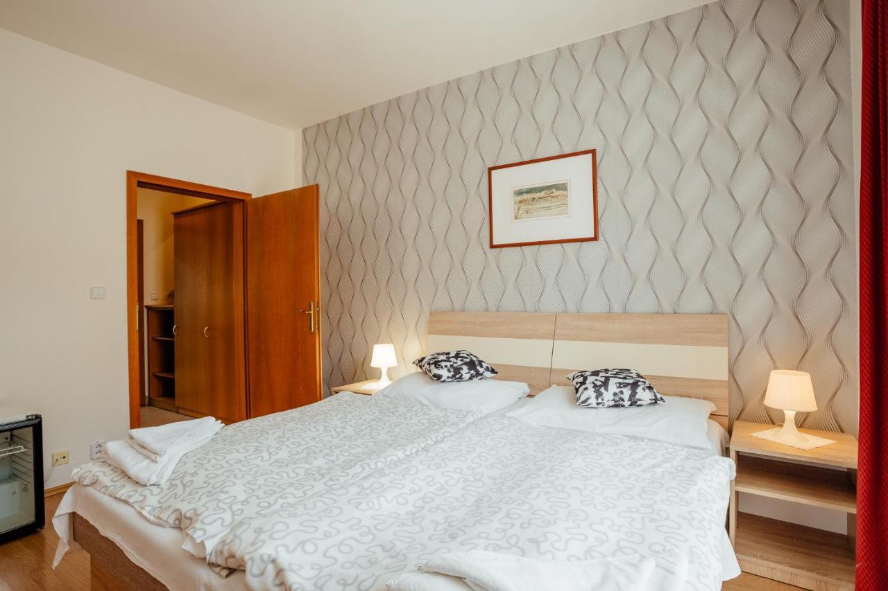 Hotel Kerling Banská Štiavnica Kültér fotó
