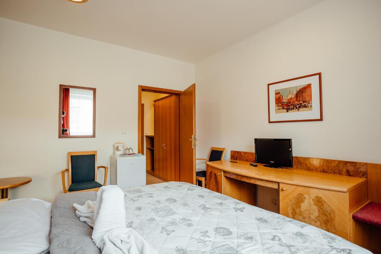 Hotel Kerling Banská Štiavnica Kültér fotó