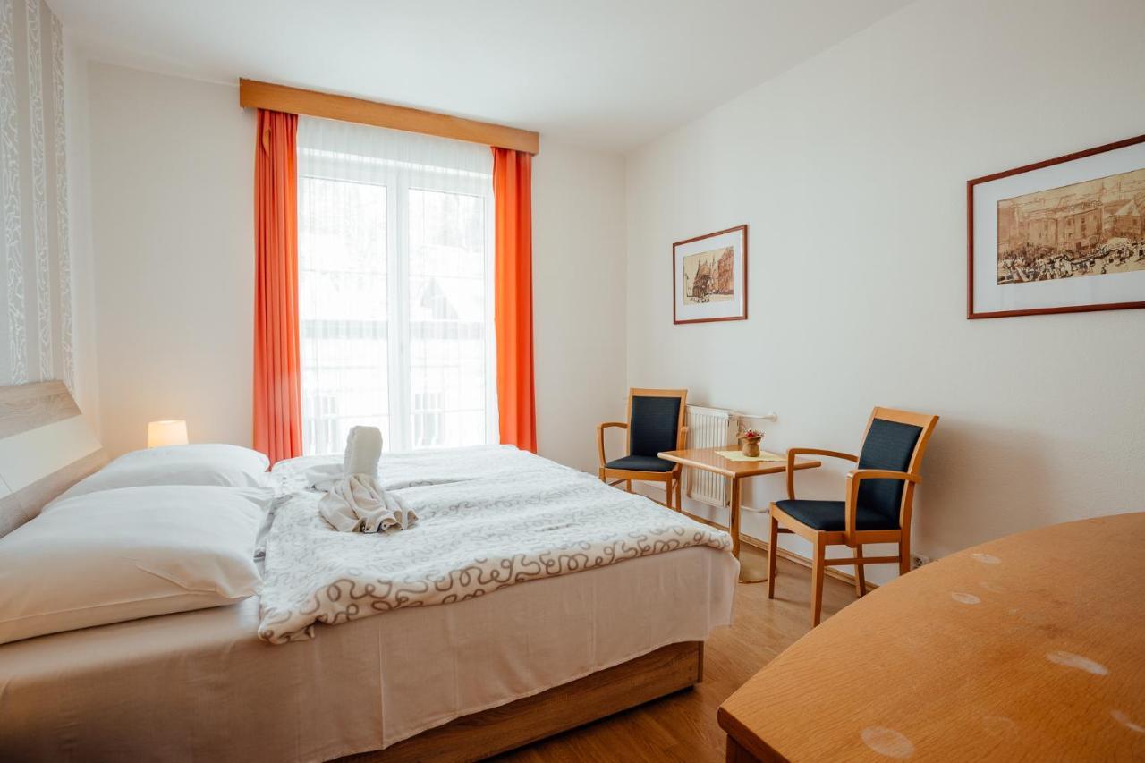 Hotel Kerling Banská Štiavnica Kültér fotó