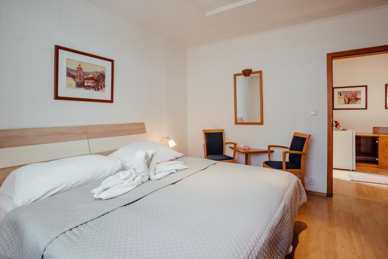 Hotel Kerling Banská Štiavnica Kültér fotó