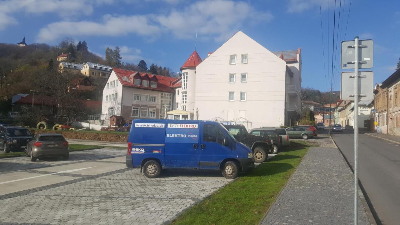 Hotel Kerling Banská Štiavnica Kültér fotó